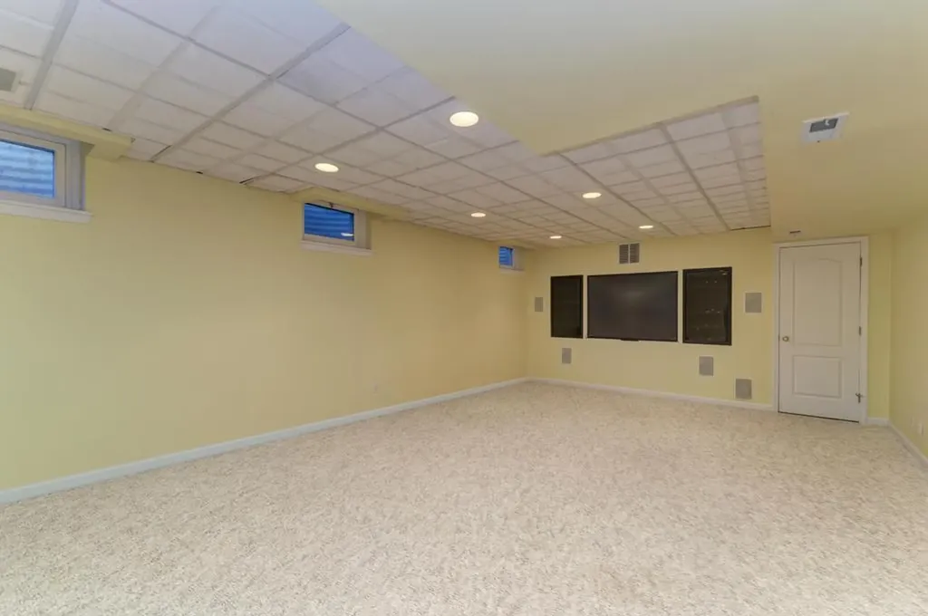 1500 Royal Oak Road Darien IL 60561
