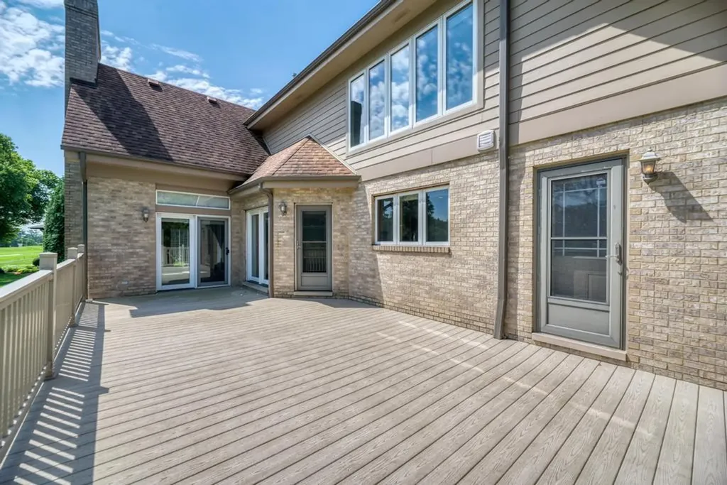 1500 Royal Oak Road Darien IL 60561