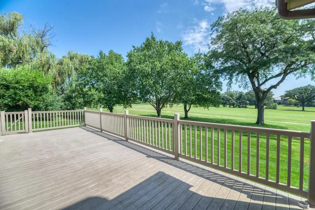 1500 Royal Oak Road Darien IL 60561