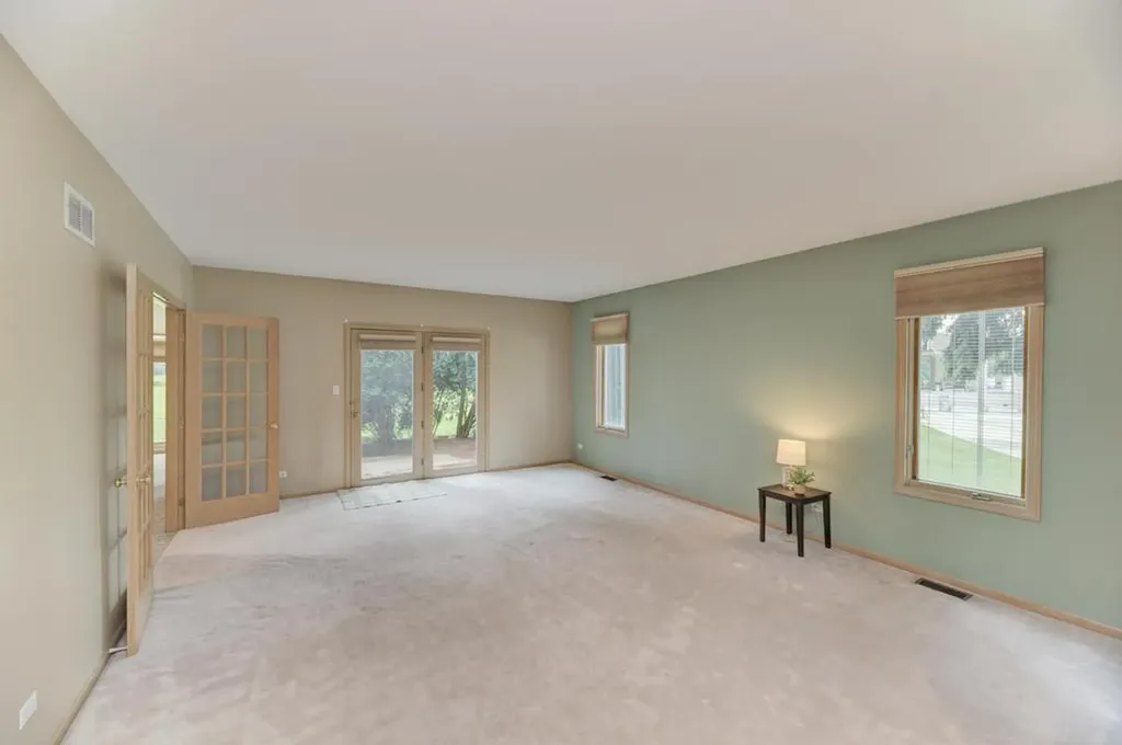 1500 Royal Oak Road Darien IL 60561
