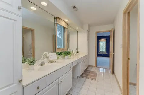 1500 Royal Oak Road Darien IL 60561