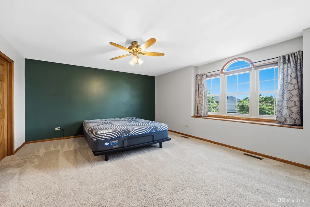 651 Columbia Drive New Lenox IL 60451