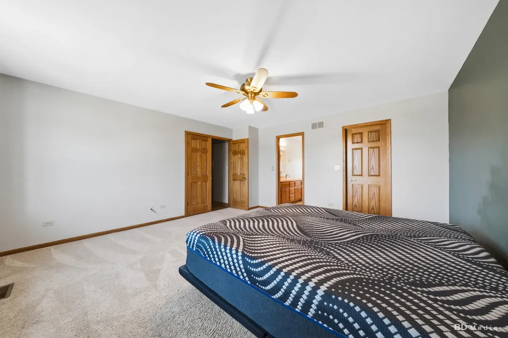 651 Columbia Drive New Lenox IL 60451