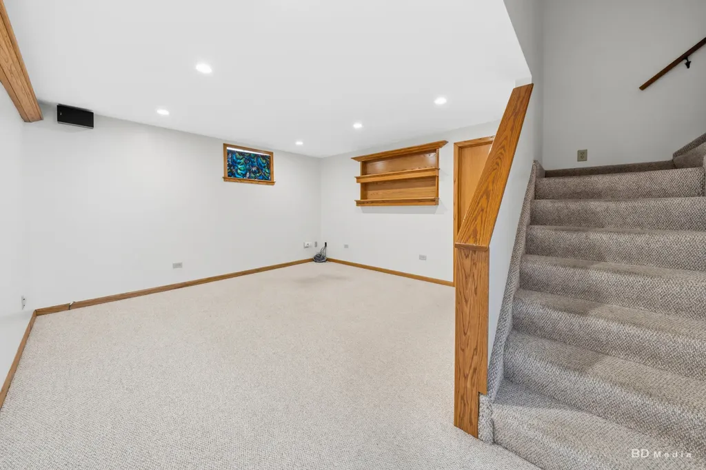651 Columbia Drive New Lenox IL 60451