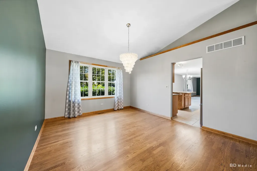 651 Columbia Drive New Lenox IL 60451