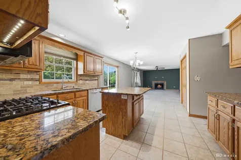 651 Columbia Drive New Lenox IL 60451