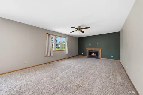 651 Columbia Drive New Lenox IL 60451
