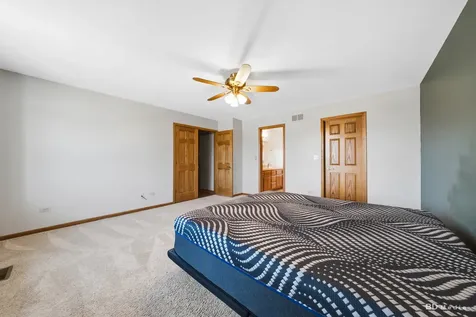 651 Columbia Drive New Lenox IL 60451