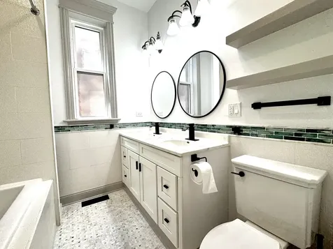 2424 North Mozart Street Chicago IL 60647