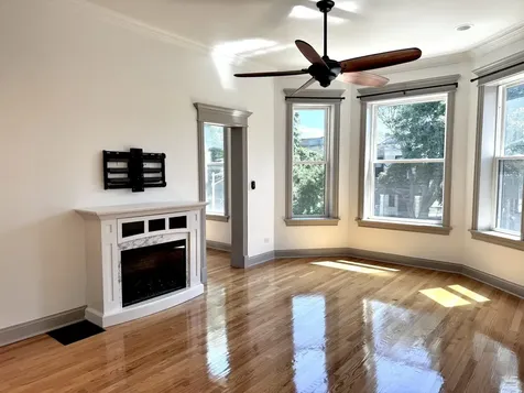 2424 North Mozart Street Chicago IL 60647
