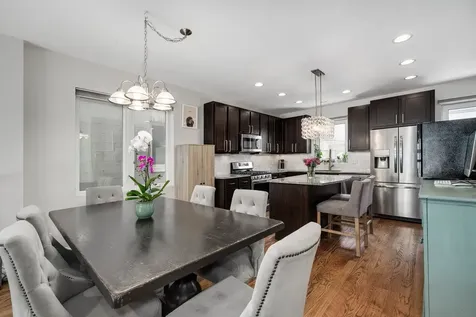 1742 North Bissell Street Chicago IL 60614
