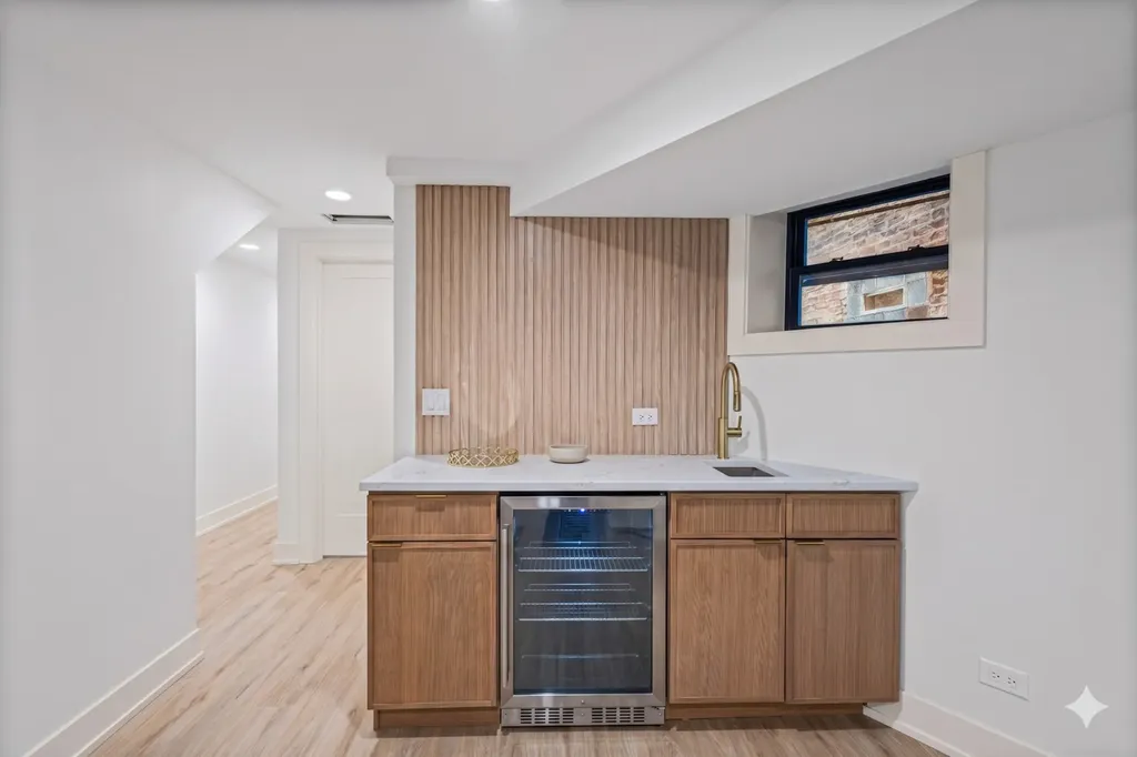 433 East 46th Place Chicago IL 60653