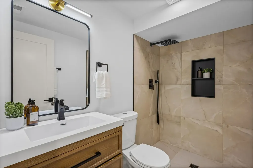 433 East 46th Place Chicago IL 60653