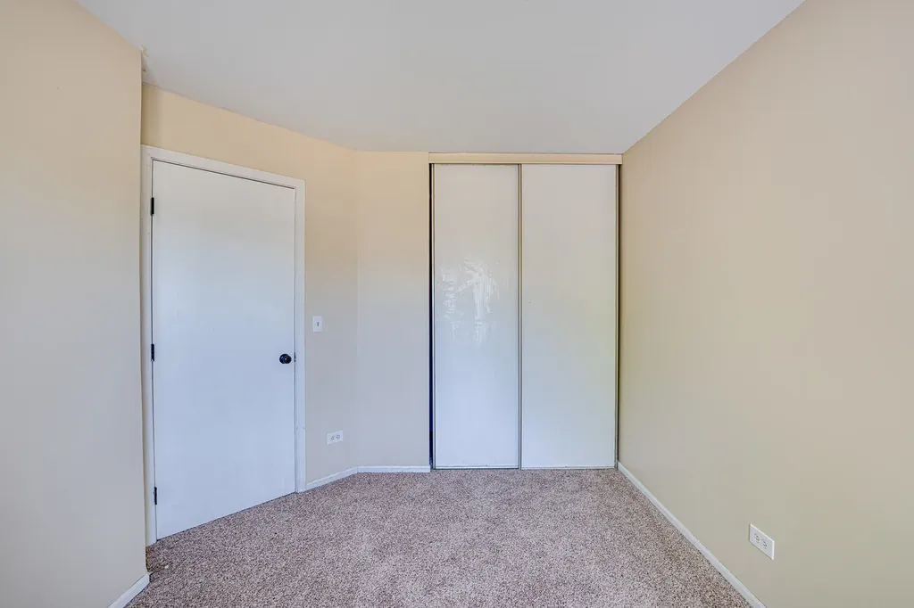 1320 Andover Drive Aurora IL 60504