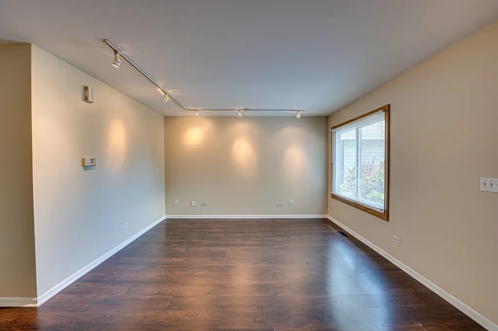 1320 Andover Drive Aurora IL 60504