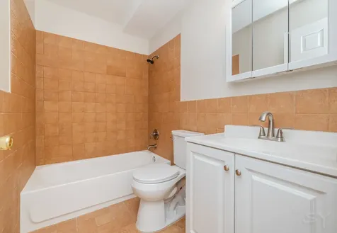 454 East Spruce Drive Palatine IL 60074
