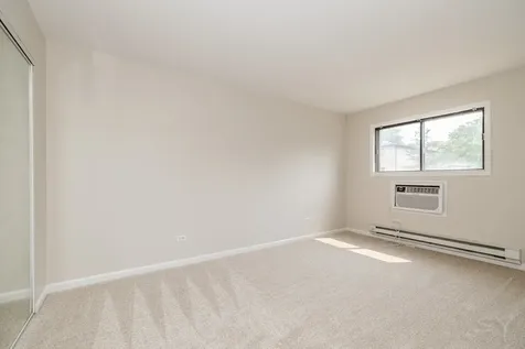 454 East Spruce Drive Palatine IL 60074
