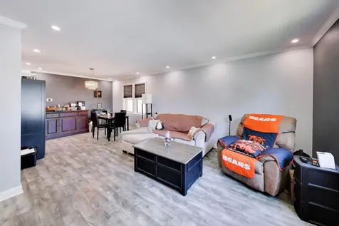 5016 North Mango Avenue Chicago IL 60630