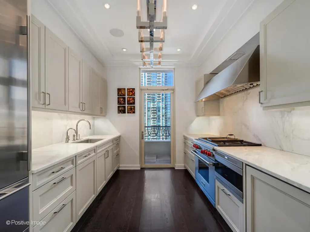 118 East Erie Street Chicago IL 60611