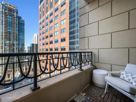 118 East Erie Street Chicago IL 60611