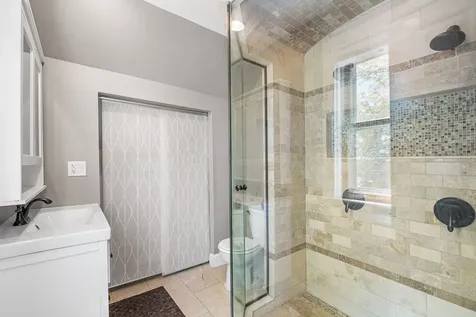 4949 West Winona Street Chicago IL 60630