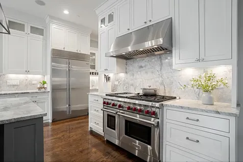 3514 North Leavitt Street Chicago IL 60618