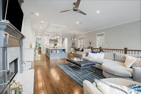 3514 North Leavitt Street Chicago IL 60618