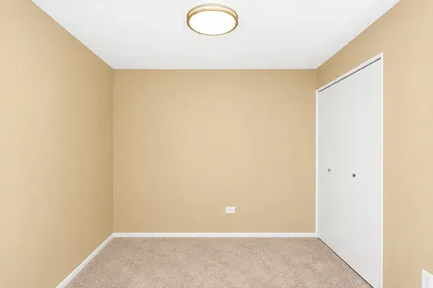 1796 Queensbury Circle Hoffman Estates IL 60169