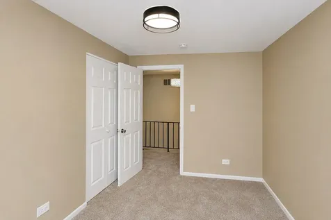 1796 Queensbury Circle Hoffman Estates IL 60169