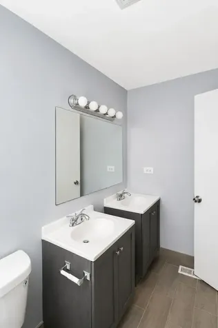 1796 Queensbury Circle Hoffman Estates IL 60169
