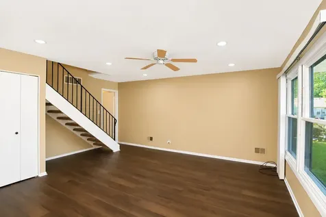 1796 Queensbury Circle Hoffman Estates IL 60169
