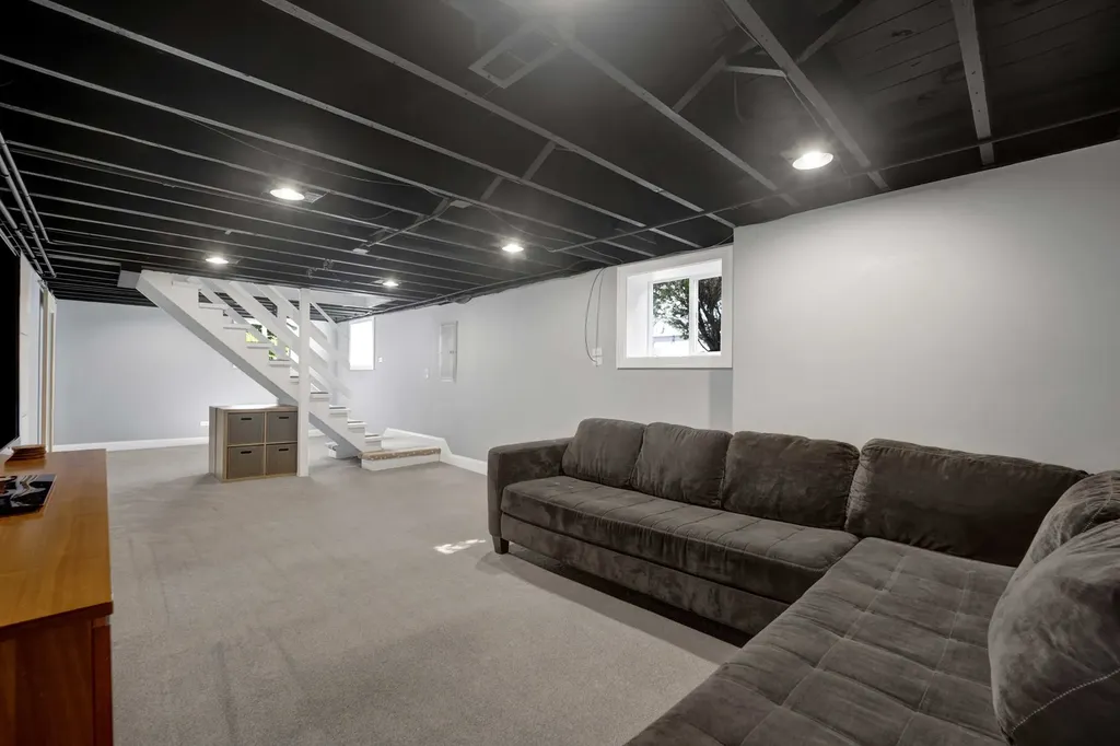 410 West Maple Street Lombard IL 60148