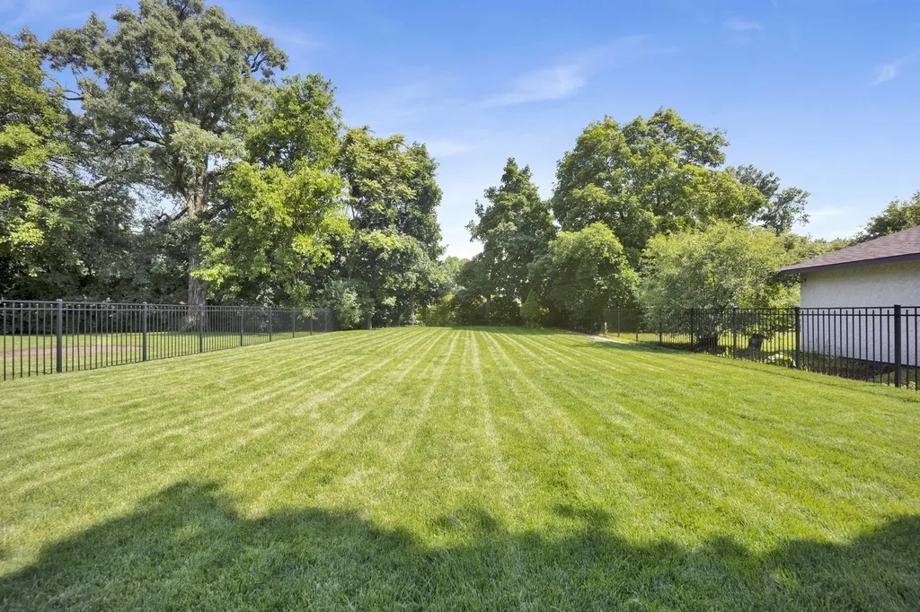 410 West Maple Street Lombard IL 60148