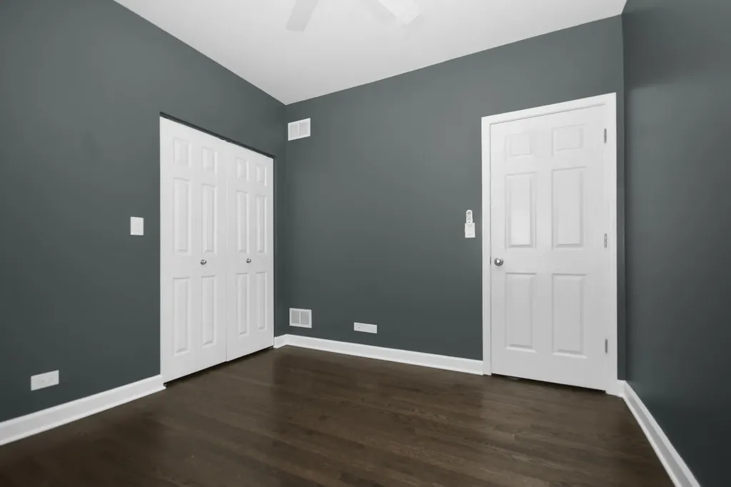 2840 North Damen Avenue Chicago IL 60618