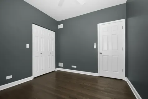 2840 North Damen Avenue Chicago IL 60618
