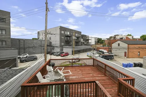 2840 North Damen Avenue Chicago IL 60618