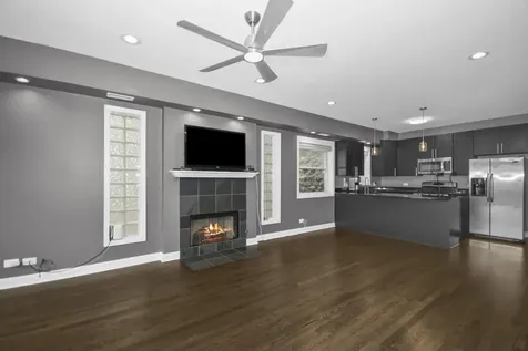 2840 North Damen Avenue Chicago IL 60618
