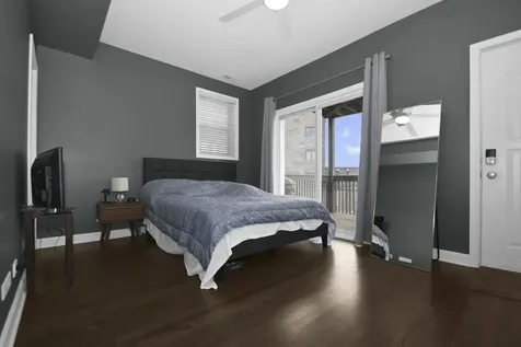 2840 North Damen Avenue Chicago IL 60618