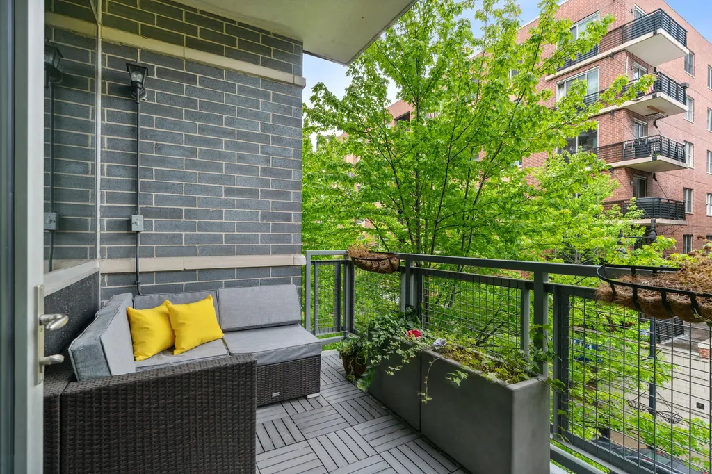 845 North Kingsbury Street Chicago IL 60610
