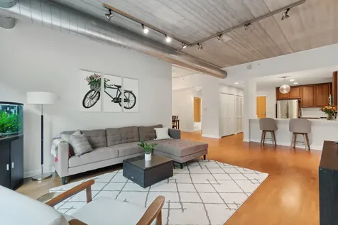 845 North Kingsbury Street Chicago IL 60610