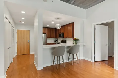 845 North Kingsbury Street Chicago IL 60610