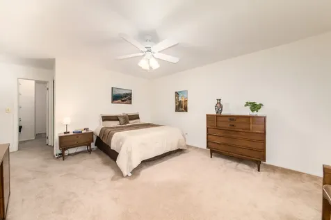8101 West Courte Drive Niles IL 60714