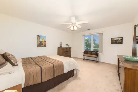 8101 West Courte Drive Niles IL 60714
