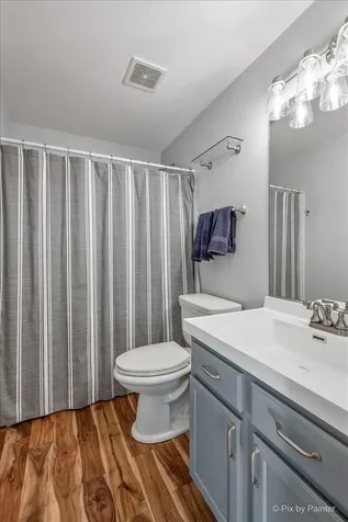 382 Crystal Ridge Drive Crystal Lake IL 60012