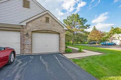 382 Crystal Ridge Drive Crystal Lake IL 60012