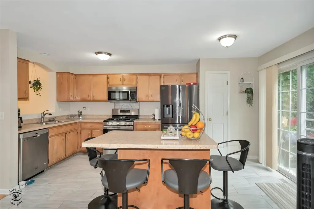 9723 Hillcrest Circle Orland Park IL 60467