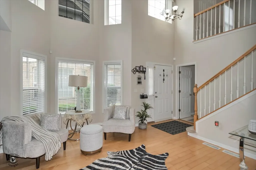 9723 Hillcrest Circle Orland Park IL 60467