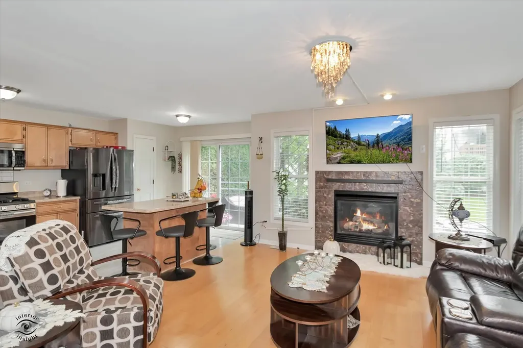 9723 Hillcrest Circle Orland Park IL 60467
