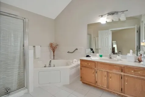 9723 Hillcrest Circle Orland Park IL 60467