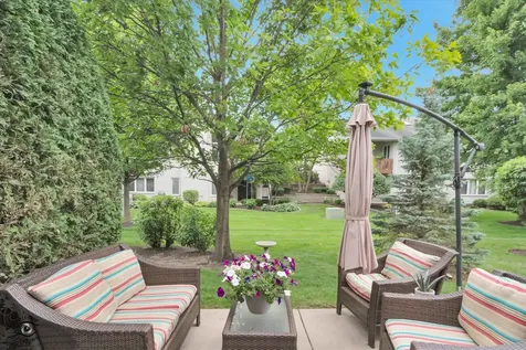 9723 Hillcrest Circle Orland Park IL 60467